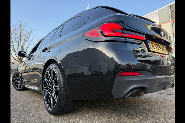 BMW 5 Serie Touring 530i HYBRID 2021 HIGH-EXE M-EDITION PANO LEDER NAP LUXE