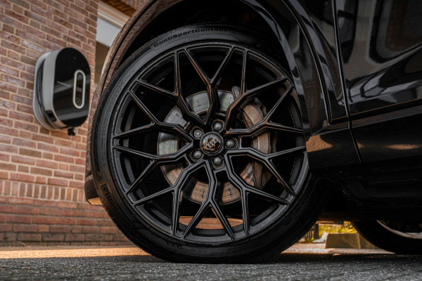 Audi e-tron 50 Quattro Launch Black Edition S-Line Adaptive Pano Luchtvering 22''