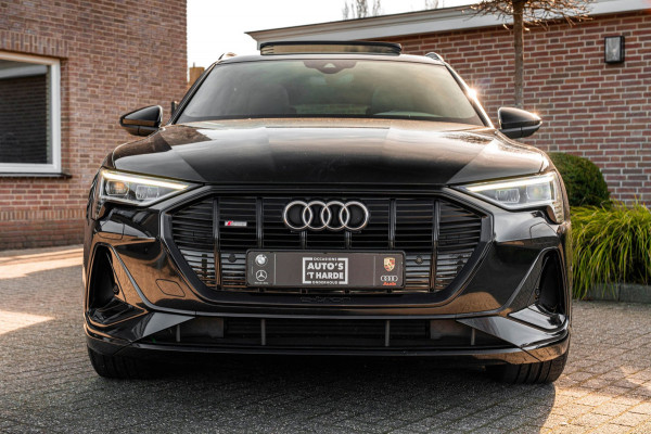 Audi e-tron 50 Quattro Launch Black Edition S-Line Adaptive Pano Luchtvering 22''