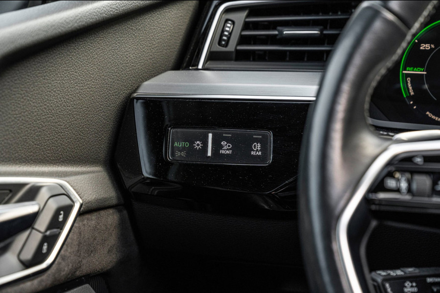Audi e-tron 50 Quattro Launch Black Edition S-Line Adaptive Pano Luchtvering 22''