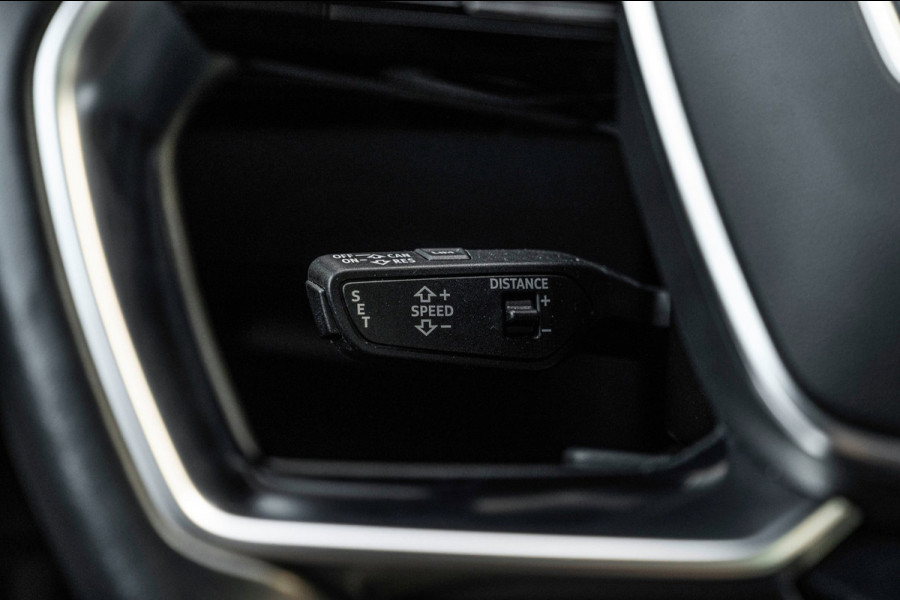 Audi e-tron 50 Quattro Launch Black Edition S-Line Adaptive Pano Luchtvering 22''