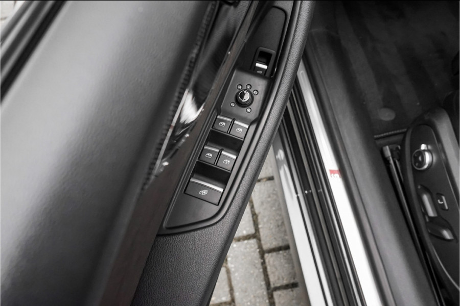 Audi S5 Cabriolet 3.0 TFSI Quattro Pro Line+ S-Zetels B&O HUD Trekhaak