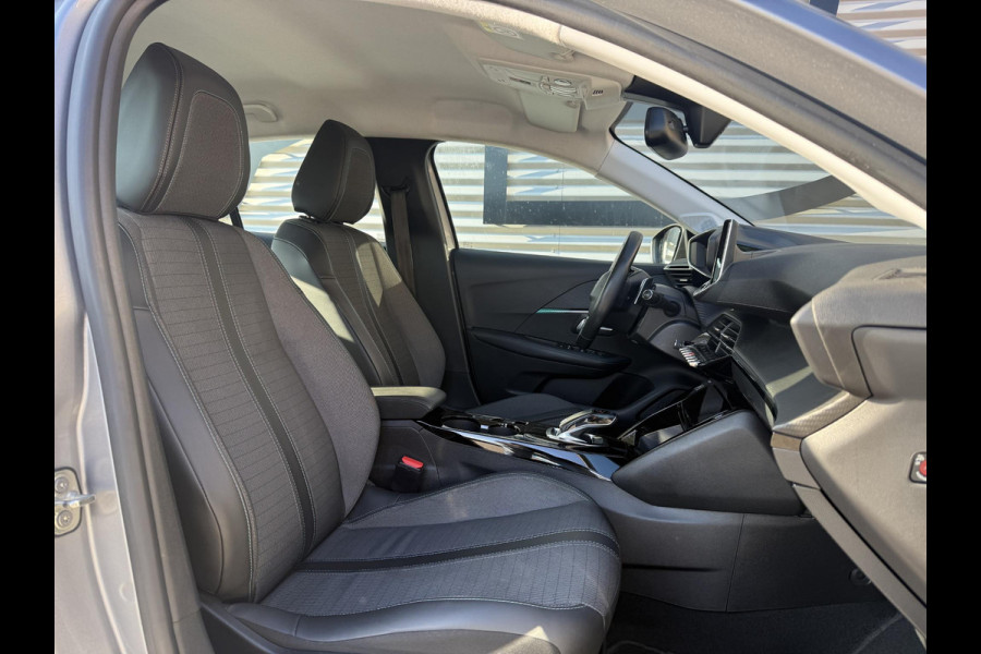 Peugeot 208 1.2 PureTech Allure 2e Eigenaar|Adap-cruise|Clima|Camera|Trekhaak|Carplay|PDC V+A|N.A.P|APK tot 07-2026