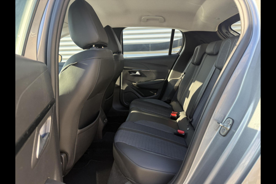 Peugeot 208 1.2 PureTech Allure 2e Eigenaar|Adap-cruise|Clima|Camera|Trekhaak|Carplay|PDC V+A|N.A.P|APK tot 07-2026