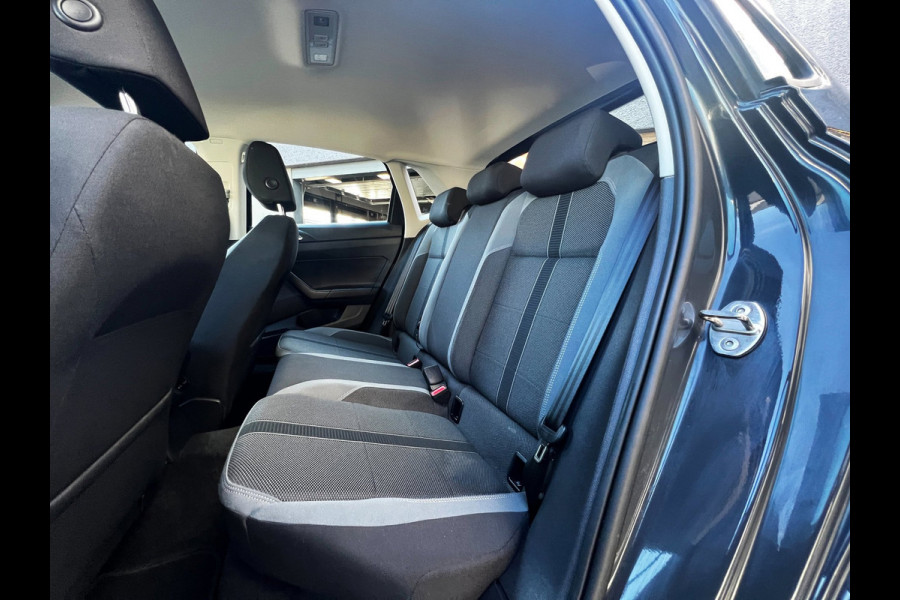 Volkswagen Polo 1.0 TSI Comfortline Business carplay_18''LMV_Cruise_Led