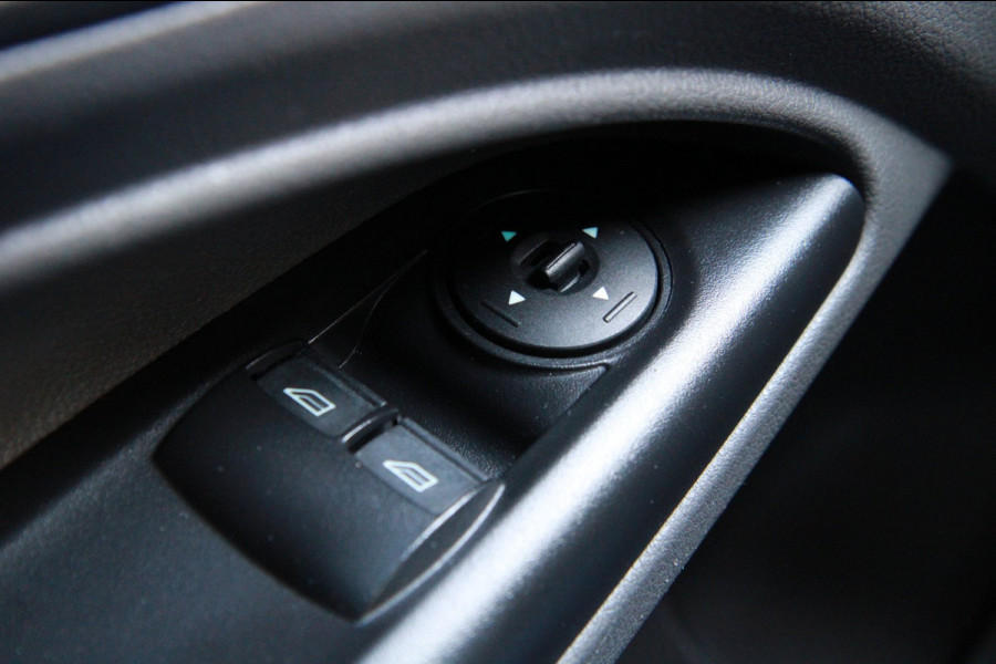 Ford Transit Connect 1.5 EcoBlue 120PK L2 Trend / Camera / Sync 3 / Stoel verwarming