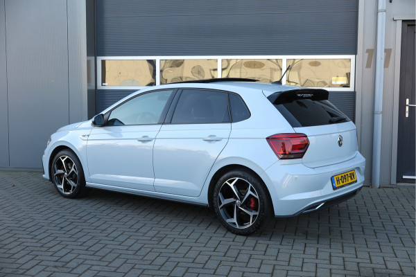 Volkswagen Polo 1.5 TSI 150pk DSG 3x R-line Highline Led , Panorama schuifdak, Virtual cockpit , Stoelverwarming , PDC, DAB+, Carplay, Achteruitrijcamera , LMV , etc.   (nieuwe APK)