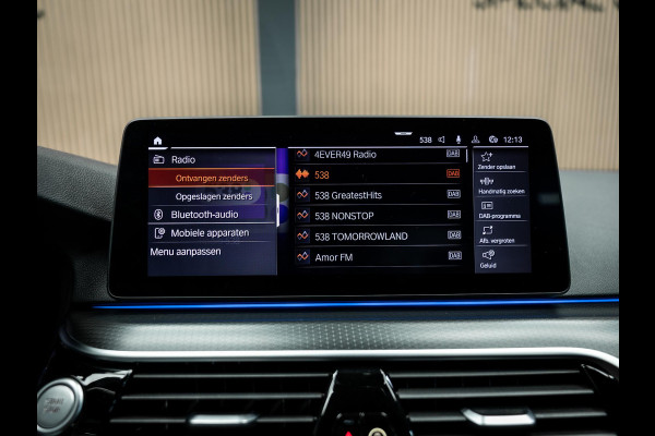 BMW 5 Serie 545e xDrive Business Edition Plus M-sport | Comfort Lederen Stoelen | Harman/Kardon | Stuurverwarming | Driving Assistant |