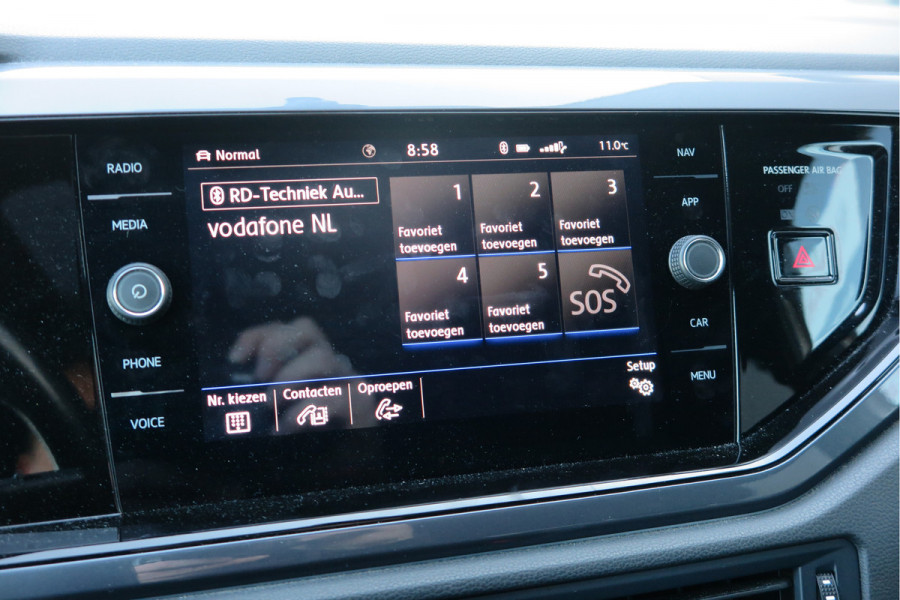 Volkswagen Polo 1.5 TSI 150pk DSG 3x R-line Highline Led , Panorama schuifdak, Virtual cockpit , Stoelverwarming , PDC, DAB+, Carplay, Achteruitrijcamera , LMV , etc.   (nieuwe APK)