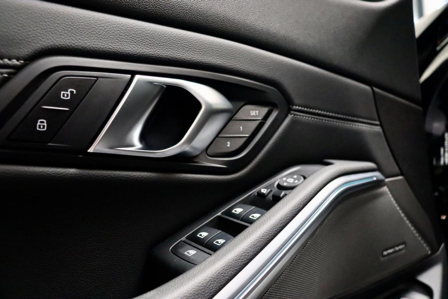 BMW 3-serie 330e LCI FACELIFT M Sport|Pano|Hud|HK|VOL