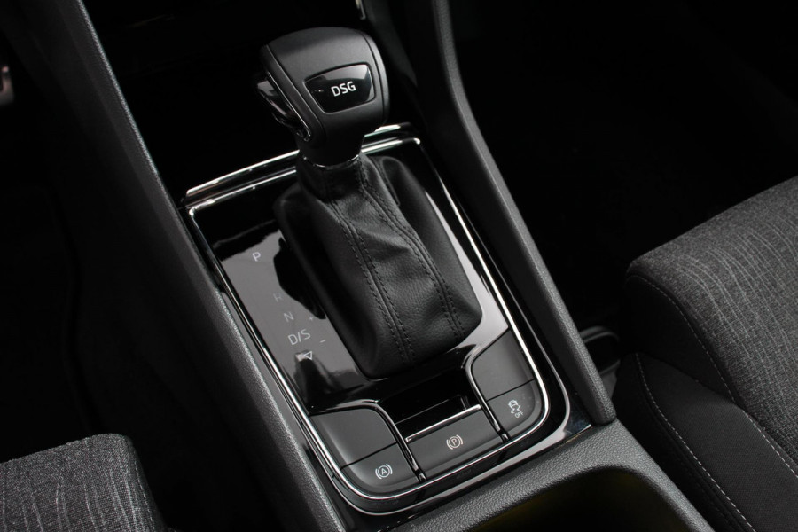 Škoda Karoq 1.5 TSI DSG Style Celebration | Navigatie | Adaptive Cruise Control | Lane/Side Assist | 18 Inch Lichtmetalen Velgen |