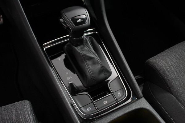 Škoda Karoq 1.5 TSI DSG Style Celebration | Navigatie | Adaptive Cruise Control | Lane/Side Assist | 18 Inch Lichtmetalen Velgen |