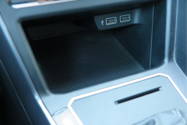 Volkswagen Polo 1.5 TSI 150pk DSG 3x R-line Highline Led , Panorama schuifdak, Virtual cockpit , Stoelverwarming , PDC, DAB+, Carplay, Achteruitrijcamera , LMV , etc.   (nieuwe APK)