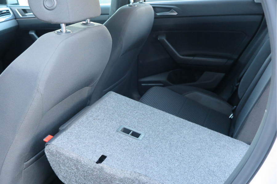 Volkswagen Polo 1.5 TSI 150pk DSG 3x R-line Highline Led , Panorama schuifdak, Virtual cockpit , Stoelverwarming , PDC, DAB+, Carplay, Achteruitrijcamera , LMV , etc.   (nieuwe APK)