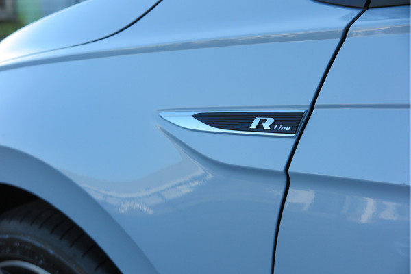 Volkswagen Polo 1.5 TSI 150pk DSG 3x R-line Highline Led , Panorama schuifdak, Virtual cockpit , Stoelverwarming , PDC, DAB+, Carplay, Achteruitrijcamera , LMV , etc.   (nieuwe APK)