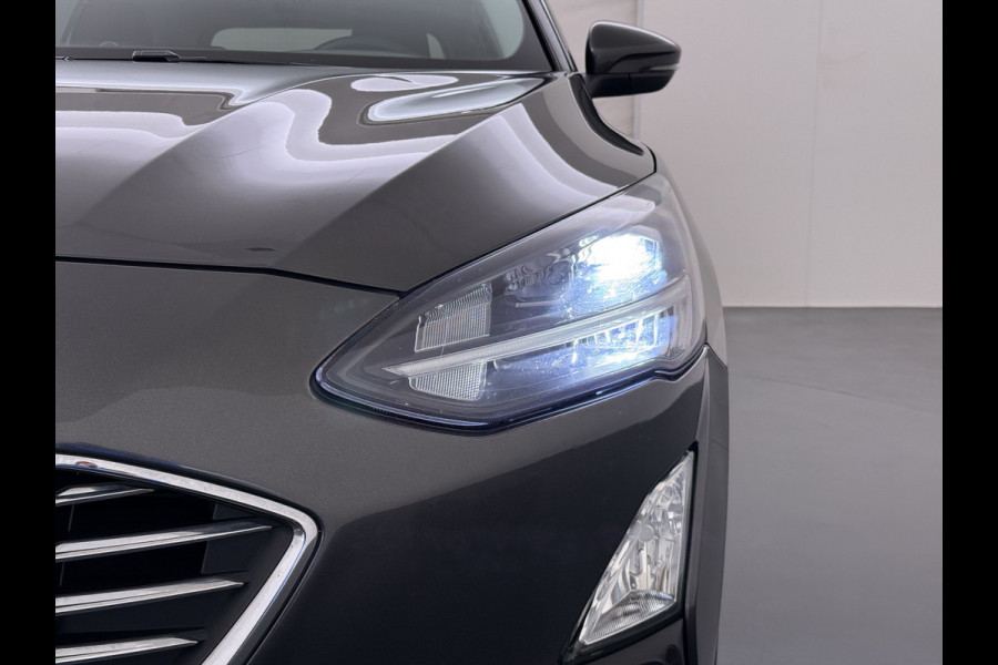 Ford FOCUS Wagon 1.0T 126PK Trekhaak Navi Dual-Ecc Apple Carplay Android Auto Stoel+Voorruitverwarming Cruise Control Pdc Titanium Business Lmv Led Privacy Glas Lane Assist TCS Keyless Licht-/Regensensor 1e Eigenaar Origineel Nederlandse Auto Dealeronderhouden