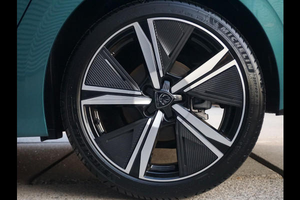 Peugeot 308 SW 1.2 Hybrid 145 e-DCS6 GT 360 camera