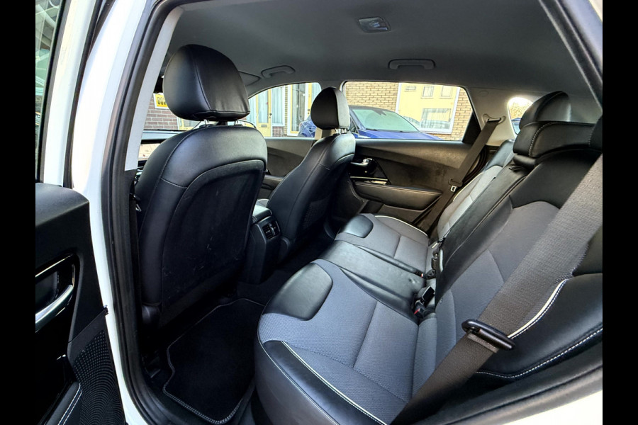 Kia e-Niro DynamicLine 64 kWh 3-Fase, Navi, Camera, Carplay, DAB