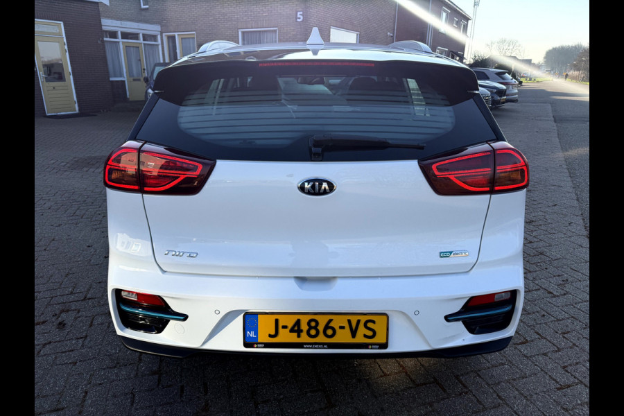 Kia e-Niro DynamicLine 64 kWh 3-Fase, Navi, Camera, Carplay, DAB