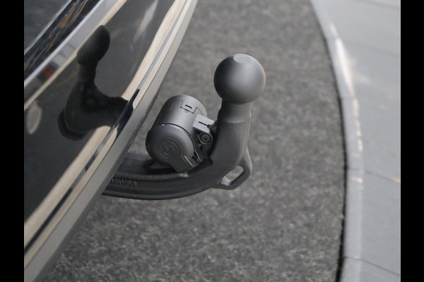 BMW 5 Serie 530e Executive | Leder | Trekhaak | Stoelverwarming | Live Cockpit | Carplay | Achterbankverwarming | Navigatie | Parkeerhulp |