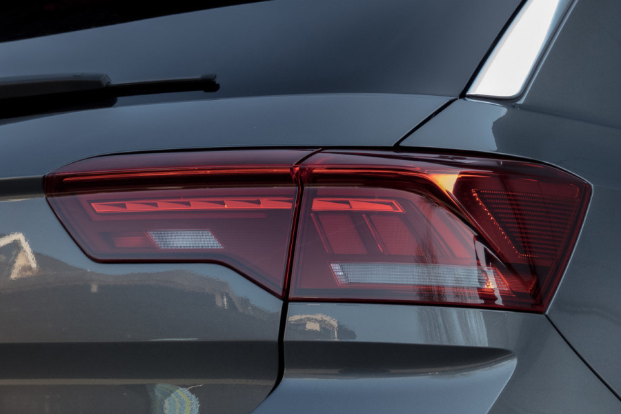 Volkswagen T-Roc 1.0 TSI R-Line Business | CAMERA | STOELVERWARMING | EERSTE EIGENAAR | ACC