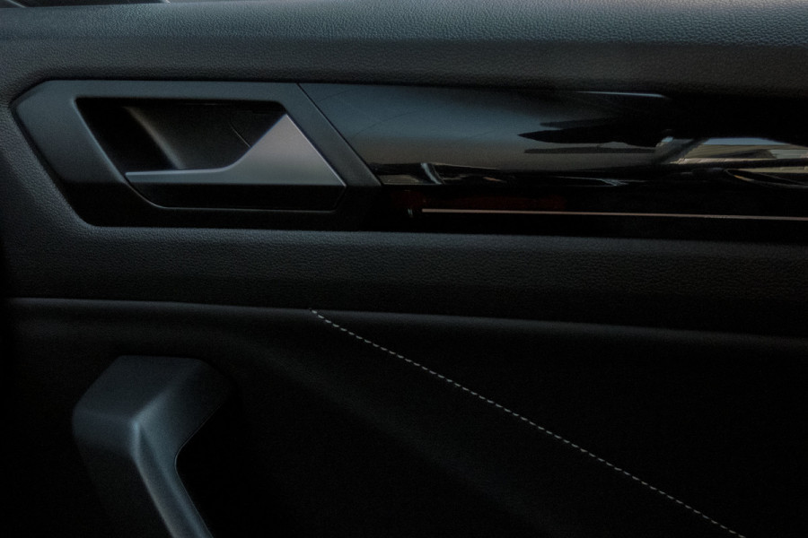 Volkswagen T-Roc 1.0 TSI R-Line Business | CAMERA | STOELVERWARMING | EERSTE EIGENAAR | ACC