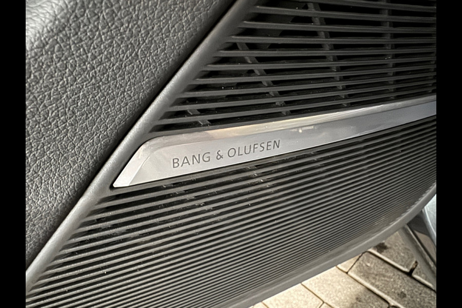 Audi RSQ8 4.0 TFSI quattro Performance Pano|Ceramic|HuD|B&O