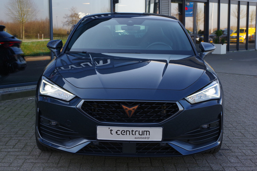 CUPRA Leon 1.4 e-Hybrid VZ 245 PK Adrenaline PHEV, Stuur-Startknop, WInterpakket, Camera, Carplay, 19" LM