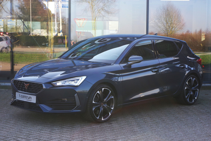 CUPRA Leon 1.4 e-Hybrid VZ 245 PK Adrenaline PHEV, Stuur-Startknop, WInterpakket, Camera, Carplay, 19" LM
