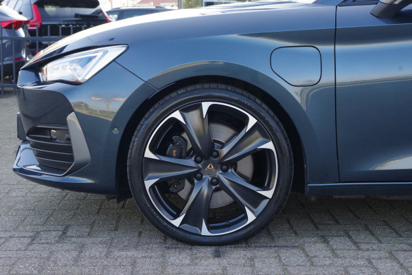 CUPRA Leon 1.4 e-Hybrid VZ 245 PK Adrenaline PHEV, Stuur-Startknop, WInterpakket, Camera, Carplay, 19" LM