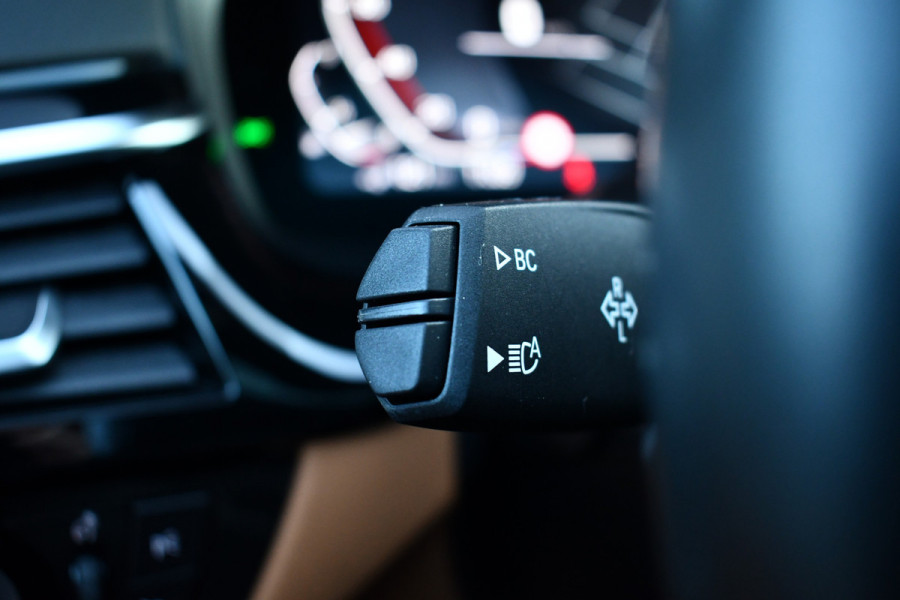 BMW 5 Serie 545e xDrive M-Sport Pano ACC HUD 20inch 360 Laser HiFi Adp-demping