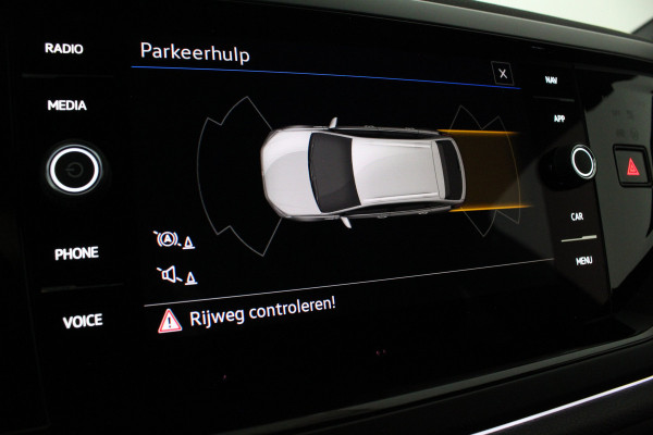 Volkswagen Taigo 1.0 TSI R-Line > 116pk/DSG/Black style pakket/Smoky Gray Metallic...