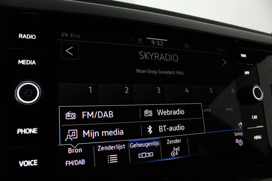 Volkswagen Taigo 1.0 TSI R-Line > 116pk/DSG/Black style pakket/Smoky Gray Metallic...