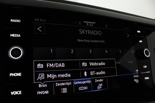 Volkswagen Taigo 1.0 TSI R-Line > 116pk/DSG/Black style pakket/Smoky Gray Metallic...