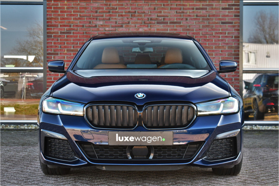 BMW 5 Serie 545e xDrive M-Sport Pano ACC HUD 20inch 360 Laser HiFi Adp-demping