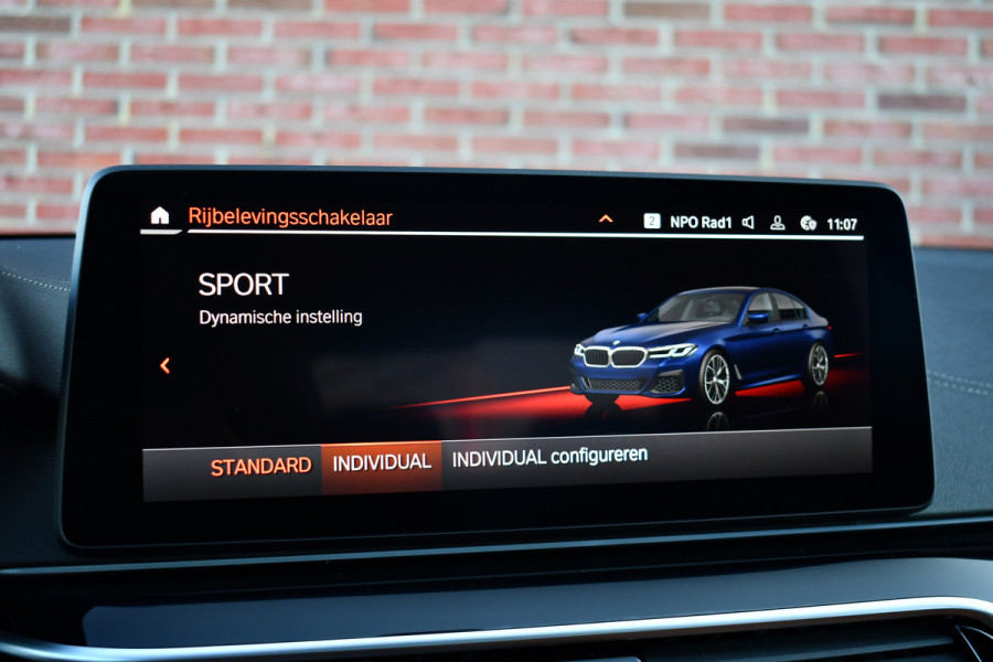 BMW 5 Serie 545e xDrive M-Sport Pano ACC HUD 20inch 360 Laser HiFi Adp-demping