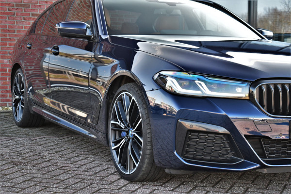 BMW 5 Serie 545e xDrive M-Sport Pano ACC HUD 20inch 360 Laser HiFi Adp-demping