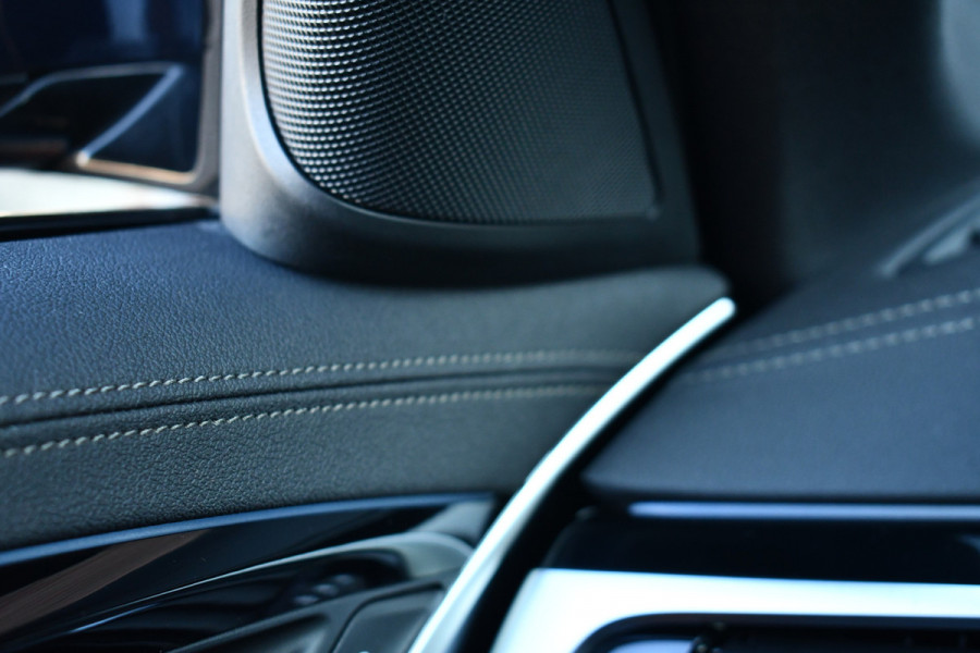 BMW 5 Serie 545e xDrive M-Sport Pano ACC HUD 20inch 360 Laser HiFi Adp-demping