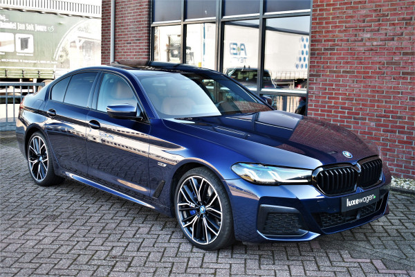 BMW 5 Serie 545e xDrive M-Sport Pano ACC HUD 20inch 360 Laser HiFi Adp-demping