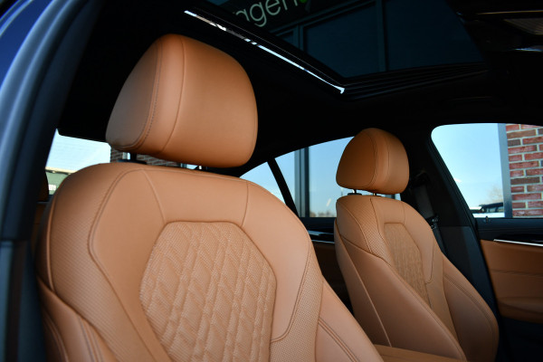 BMW 5 Serie 545e xDrive M-Sport Pano ACC HUD 20inch 360 Laser HiFi Adp-demping