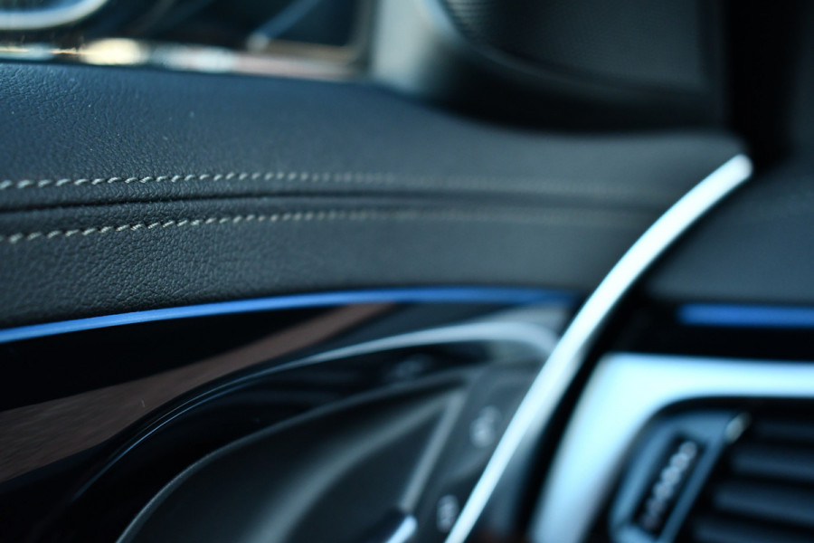 BMW 5 Serie 545e xDrive M-Sport Pano ACC HUD 20inch 360 Laser HiFi Adp-demping