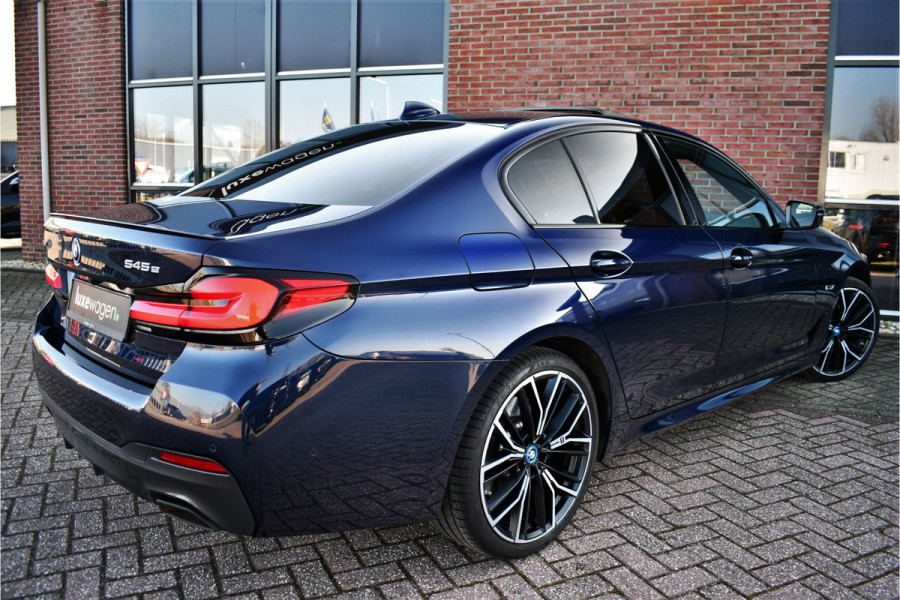 BMW 5 Serie 545e xDrive M-Sport Pano ACC HUD 20inch 360 Laser HiFi Adp-demping