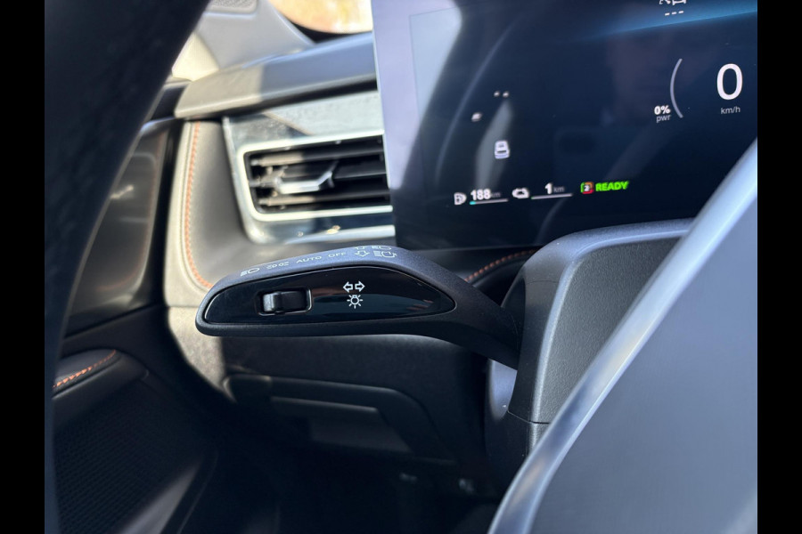 MG HS 1.5 TGDI Luxury Plug-in Hybride | PHEV | Stoelverwarming | 360 graden camera | Ledereren bekleding |