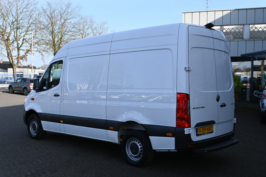 Mercedes-Benz Sprinter 317 CDI L2H2 360 Graden camera, MBUX met navigatie