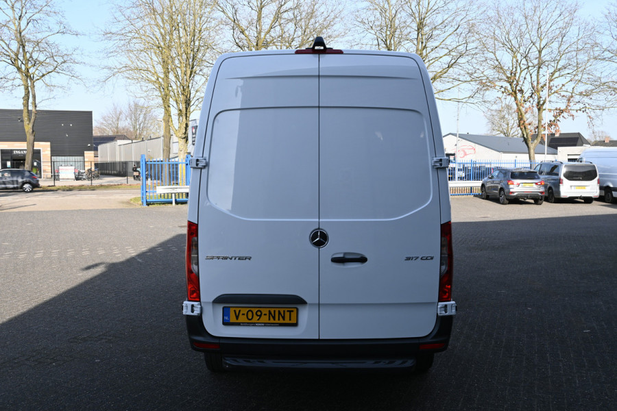 Mercedes-Benz Sprinter 317 CDI L2H2 360 Graden camera, MBUX met navigatie