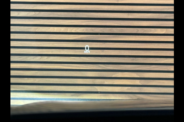 Volvo XC60 2.0 T6 Plug-in AWD Inscription | VOL! | Pano | Luchtvering | Trekhaak | Xenium Pakket | Int.Safe PRO Pakket | HUD | NAP