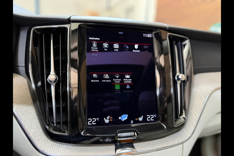 Volvo XC60 2.0 T6 Plug-in AWD Inscription | VOL! | Pano | Luchtvering | Trekhaak | Xenium Pakket | Int.Safe PRO Pakket | HUD | NAP