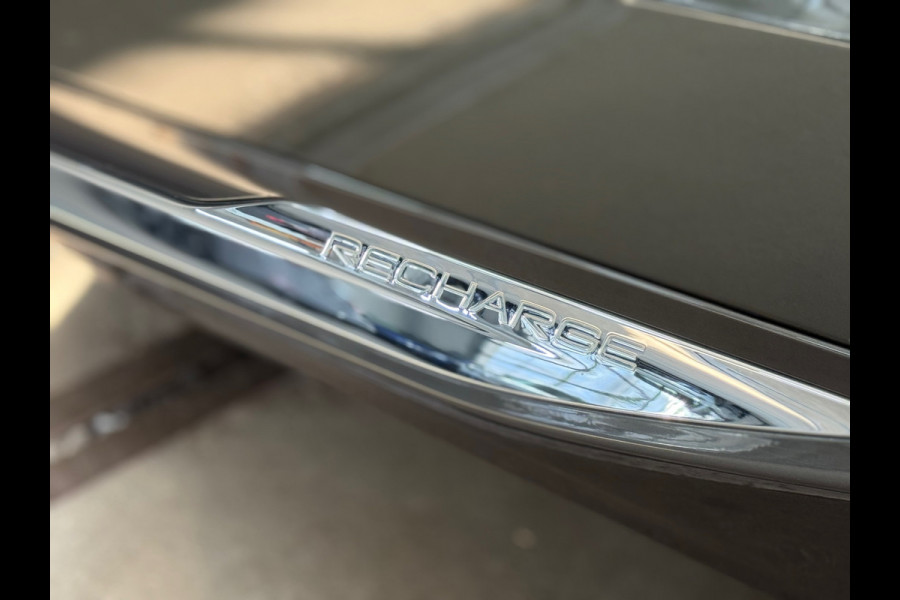 Volvo XC60 2.0 T6 Plug-in AWD Inscription | VOL! | Pano | Luchtvering | Trekhaak | Xenium Pakket | Int.Safe PRO Pakket | HUD | NAP