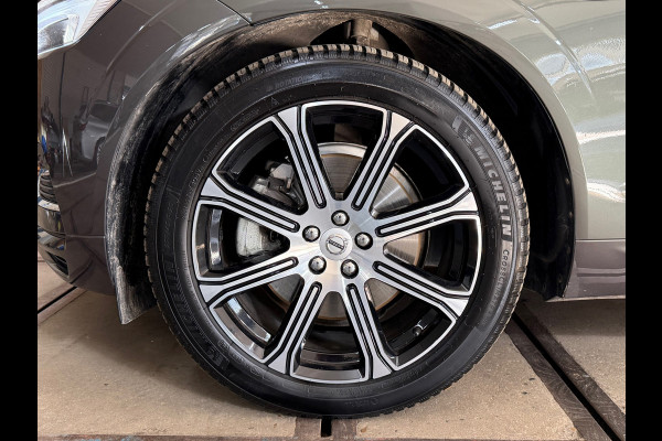 Volvo XC60 2.0 T6 Plug-in AWD Inscription | VOL! | Pano | Luchtvering | Trekhaak | Xenium Pakket | Int.Safe PRO Pakket | HUD | NAP