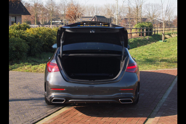 Mercedes-Benz C-Klasse 180 AMG Line | AMG-Pakket | Panoramadak | Camera | Sfeerverlichting | Burmester | NL-Auto |